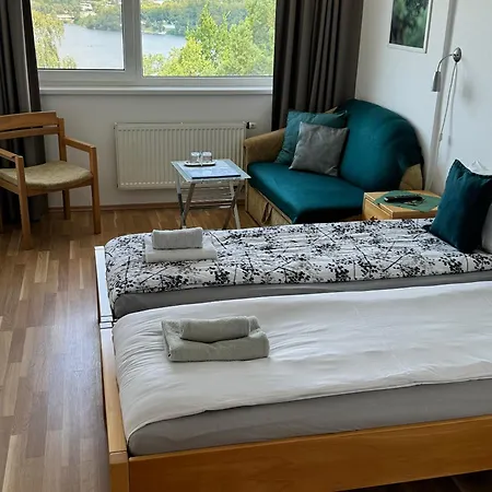 Kozi Horka U Brnenske Prehrady Guest house