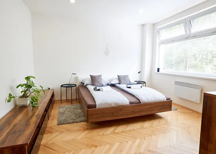Pensionat Kozi Horka U Brnenske Prehrady Brno